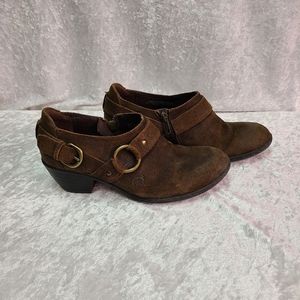 Born zowy suede ankle boot in tobacco suede